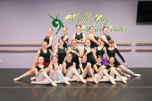 Th01-Ballet 4 430 Phyllis