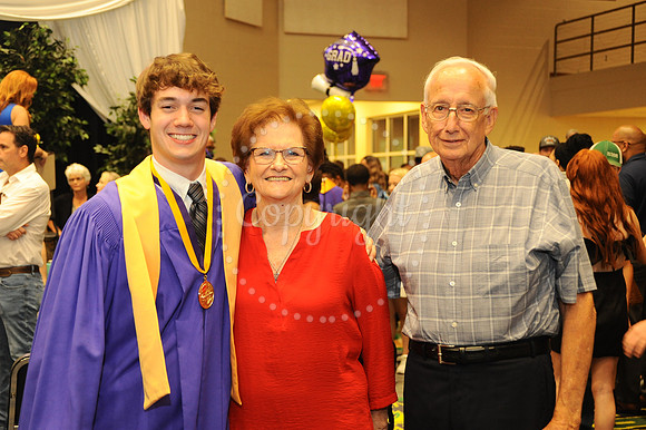 Doyle Graduation Candids (124)