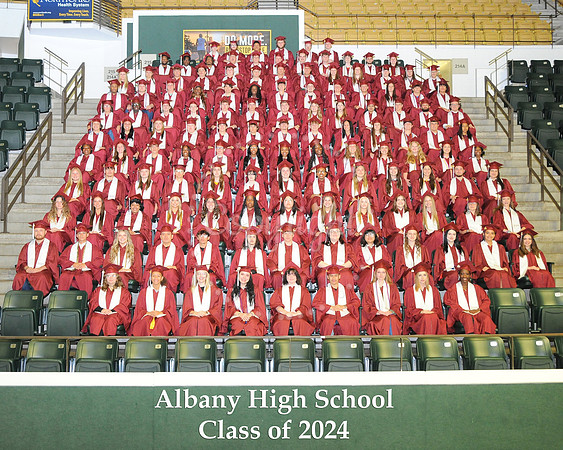 Class of 2024 with litho